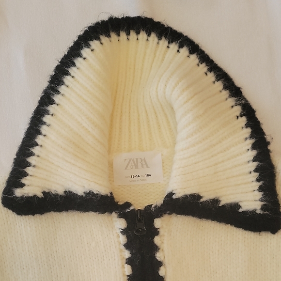 Zara Kids Cream and Black Jacket - Picture 2 of 6